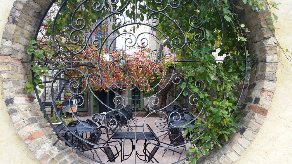Porta Bella Restaurant and The Mantova Room - 4