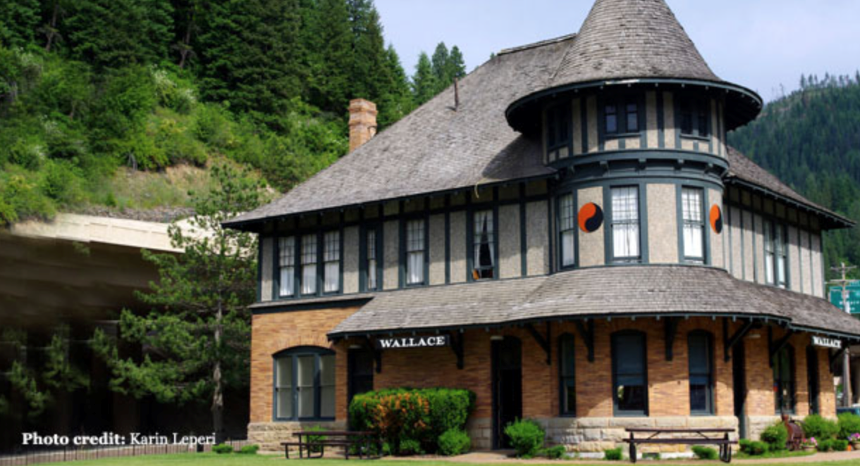 Wallace Inn - 1