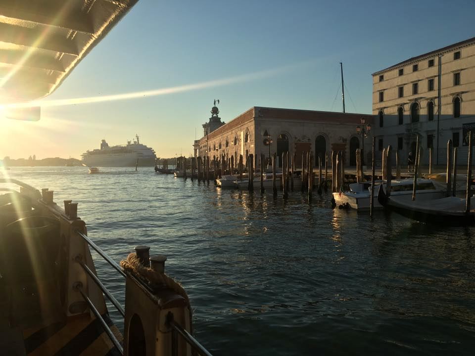 Hotel Monaco and Grand Canal - 2