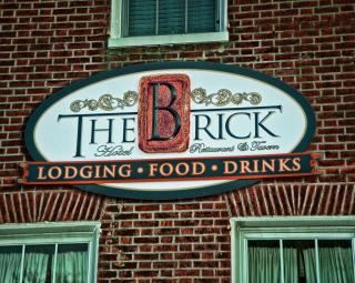Brick Hotel on the Circle - 2