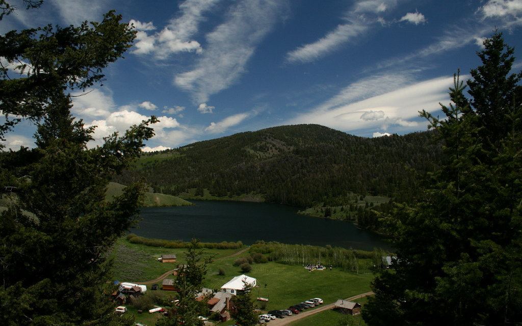 Elk Lake Resort - 2