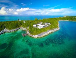 Sandy Toes, Rose Island is a  World Class Wedding Venues Gold Member