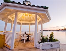 Banyan Bay Suites is a  World Class Wedding Venues Gold Member