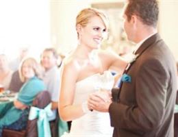 Canyon Oaks Country Club is a  World Class Wedding Venues Gold Member