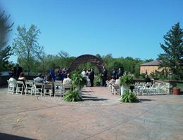 Williams On The Lake is a  World Class Wedding Venues Gold Member