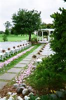 Lake Windsor Country Club is a  World Class Wedding Venues Gold Member