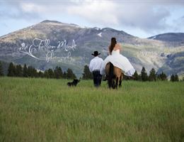 4-R Ranch And Cattle Co is a  World Class Wedding Venues Gold Member