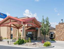 Baymont Inn and Suites Fargo is a  World Class Wedding Venues Gold Member