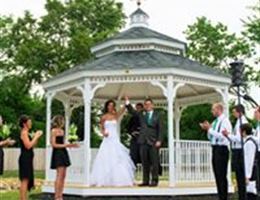 Wine Barn Winery And Vineyard is a  World Class Wedding Venues Gold Member