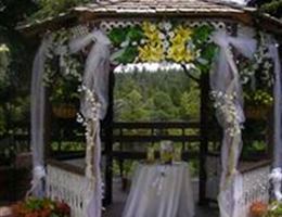 The Lodge Resort And Spa is a  World Class Wedding Venues Gold Member