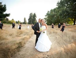 Willamette Valley Country Club is a  World Class Wedding Venues Gold Member