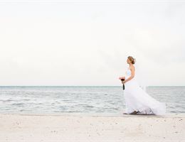 Banyan Bay Beach Resort and The Mansion is a  World Class Wedding Venues Gold Member