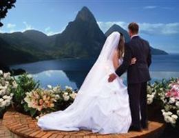 Sandals Halcyon Beach is a  World Class Wedding Venues Gold Member