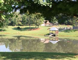 Reflections at the Pond is a  World Class Wedding Venues Gold Member