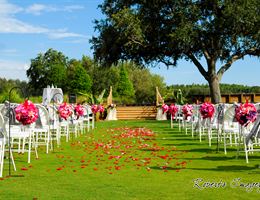 Carrollwood Country Club is a  World Class Wedding Venues Gold Member