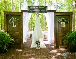Chapel-in-the-Woods is a  World Class Wedding Venues Gold Member