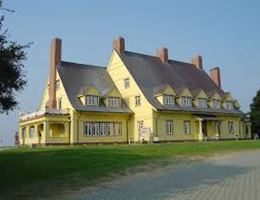 Whalehead in Historic Corolla Park is a  World Class Wedding Venues Gold Member
