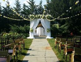 The Barn At Hidden Acres is a  World Class Wedding Venues Gold Member