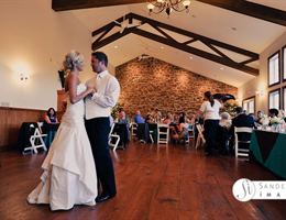 The Barn at Flying Hills is a  World Class Wedding Venues Gold Member
