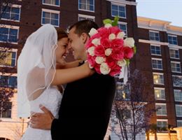 Hilton Columbia Center is a  World Class Wedding Venues Gold Member