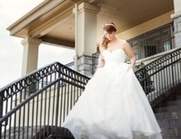 Smoke Rise Country Club is a  World Class Wedding Venues Gold Member