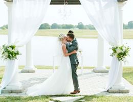 Champagne Manor is a  World Class Wedding Venues Gold Member