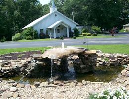 The Chapel at Tulip Tree Lake is a  World Class Wedding Venues Gold Member
