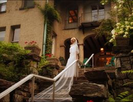 Arrow Park Lake and Lodge is a  World Class Wedding Venues Gold Member