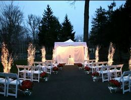 The Sherwood at Forest Lake is a  World Class Wedding Venues Gold Member
