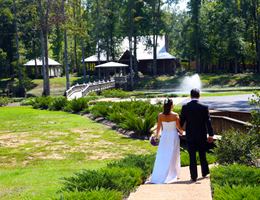 McClain Lodge is a  World Class Wedding Venues Gold Member