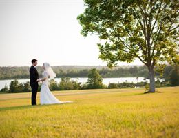 The Farm At Hickory Creek is a  World Class Wedding Venues Gold Member