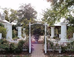 The henry smith house is a  World Class Wedding Venues Gold Member
