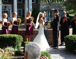 Sunnybrae Mansion is a  World Class Wedding Venues Gold Member