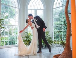Linden Place Mansion is a  World Class Wedding Venues Gold Member