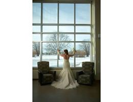 UW Oshkosh Alumni Welcome And Conference Center is a  World Class Wedding Venues Gold Member
