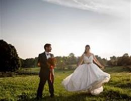 Sycamore Farm Bloomington is a  World Class Wedding Venues Gold Member