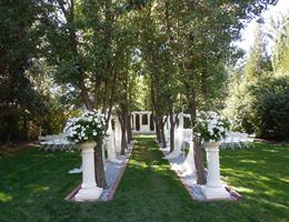 Fourth Street Gardens is a  World Class Wedding Venues Gold Member