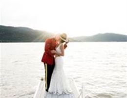 The Lodge At Whitefish Lake is a  World Class Wedding Venues Gold Member