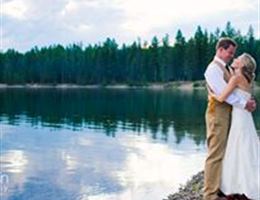 Holland Lake Lodge is a  World Class Wedding Venues Gold Member