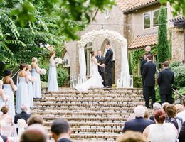 Aristide Mansfield is a  World Class Wedding Venues Gold Member