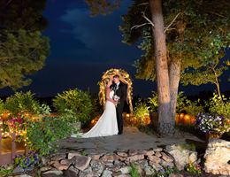 Christies Of Genesee is a  World Class Wedding Venues Gold Member