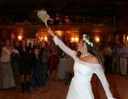 Brooks Lake Lodge is a  World Class Wedding Venues Gold Member