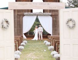 Lazy Acres is a  World Class Wedding Venues Gold Member