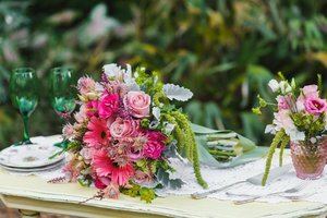 Little Pigeon Florist - 1