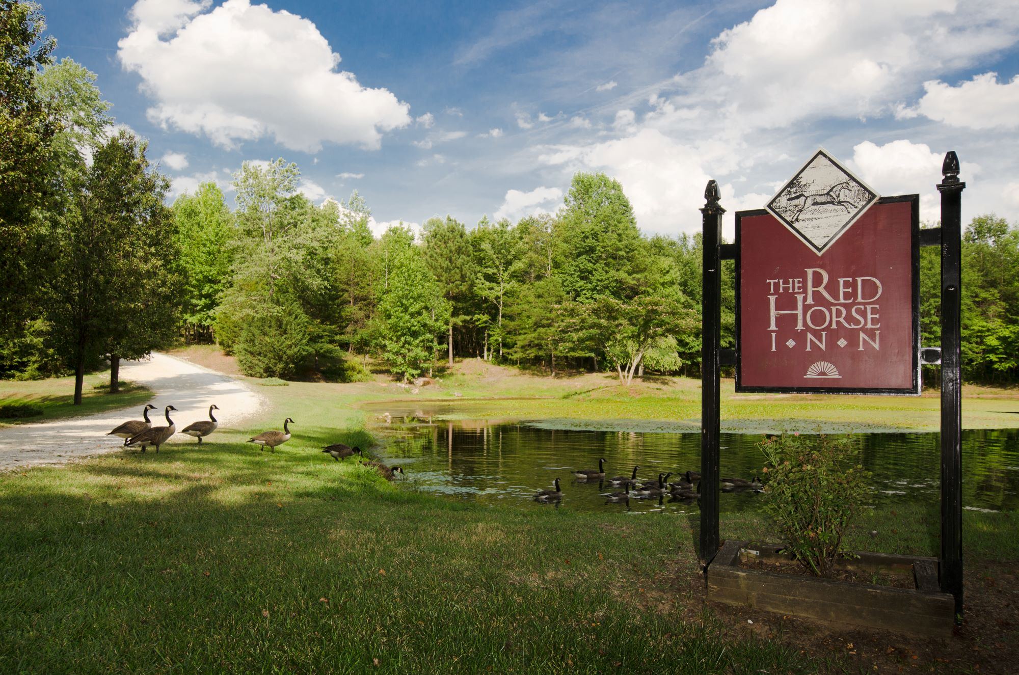 The Red Horse Inn - 1