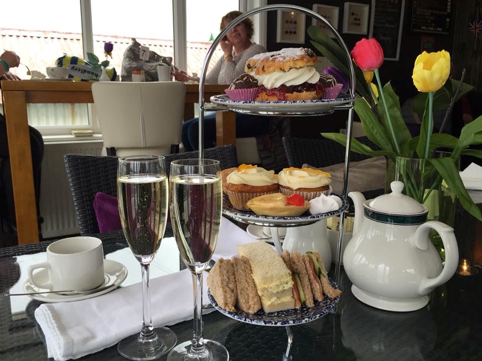 The Waterfront Boutique Hotel - 4