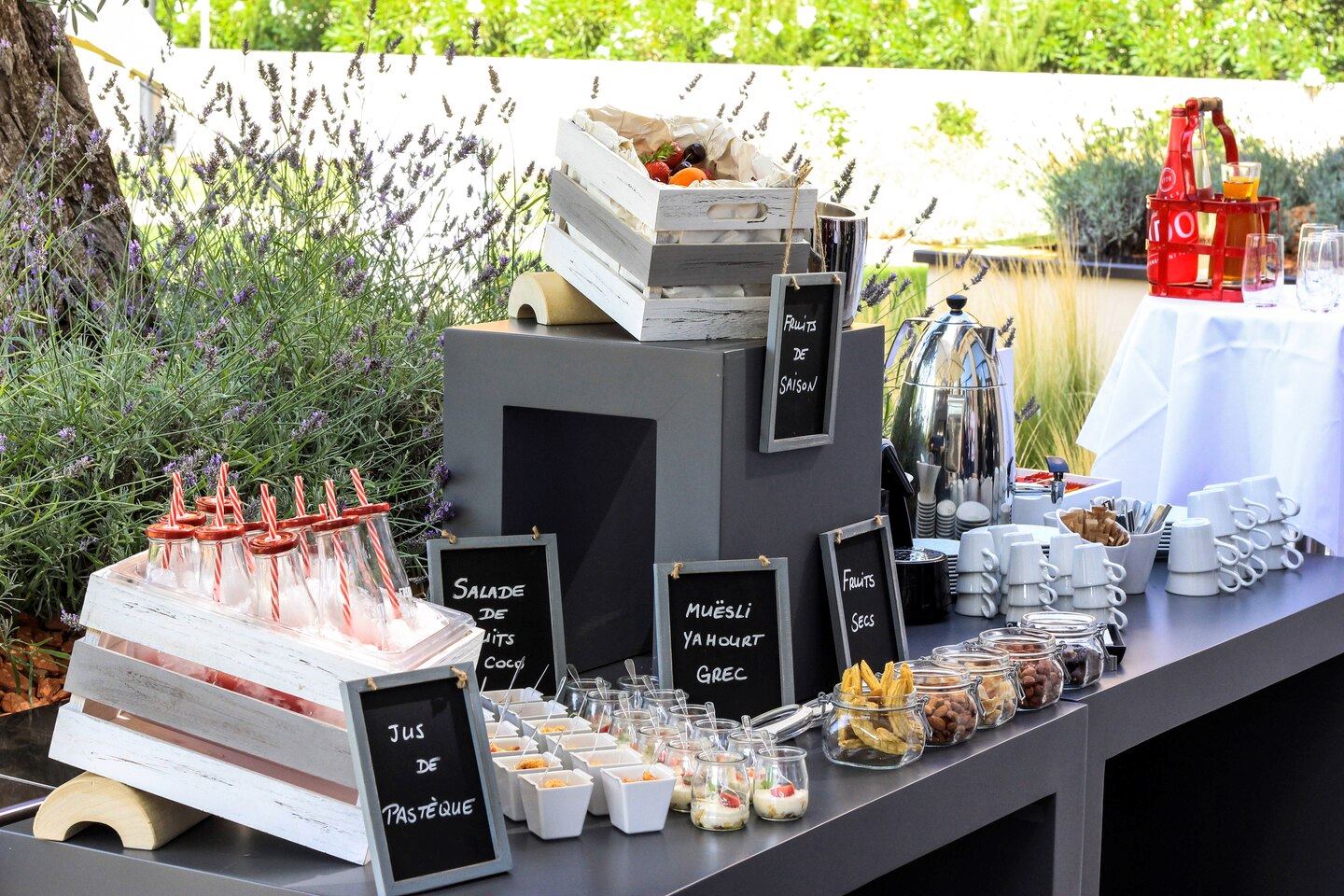 Renaissance Aix en Provence Hotel - 3