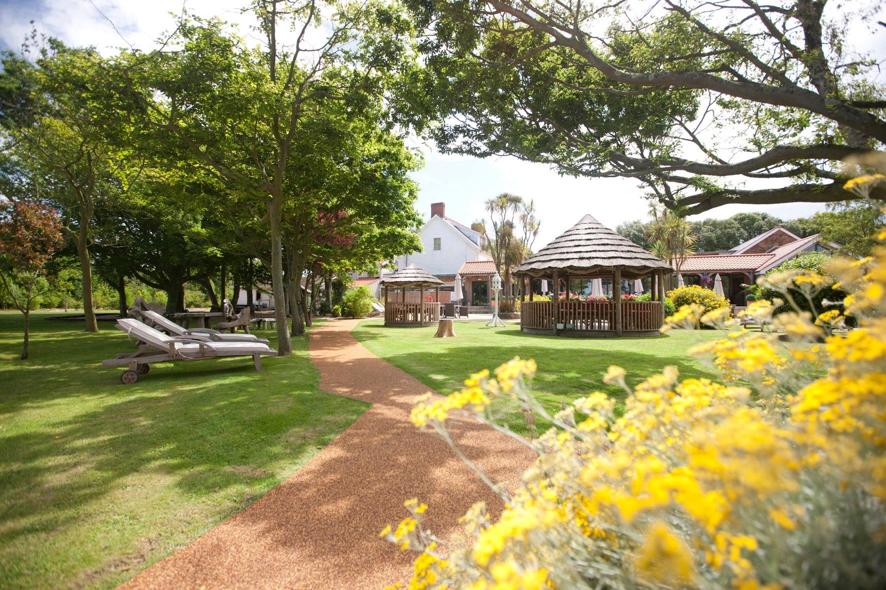 The Farmhouse Hotel and Restaurant - 1