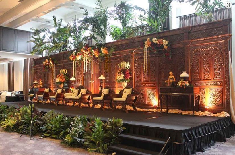 Royal Kuningan Hotel - 2