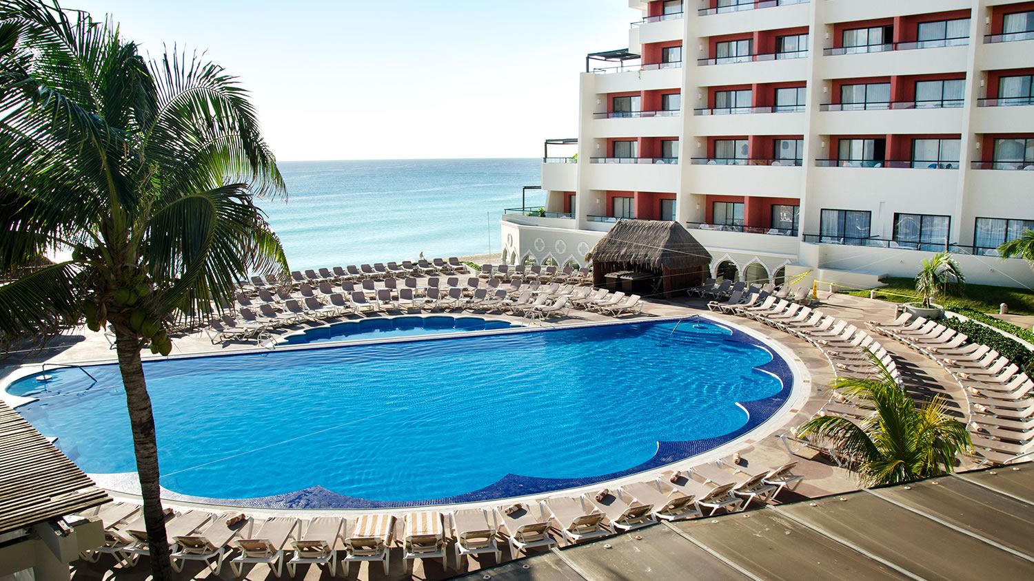 Crown Paradise Club Cancun - 3